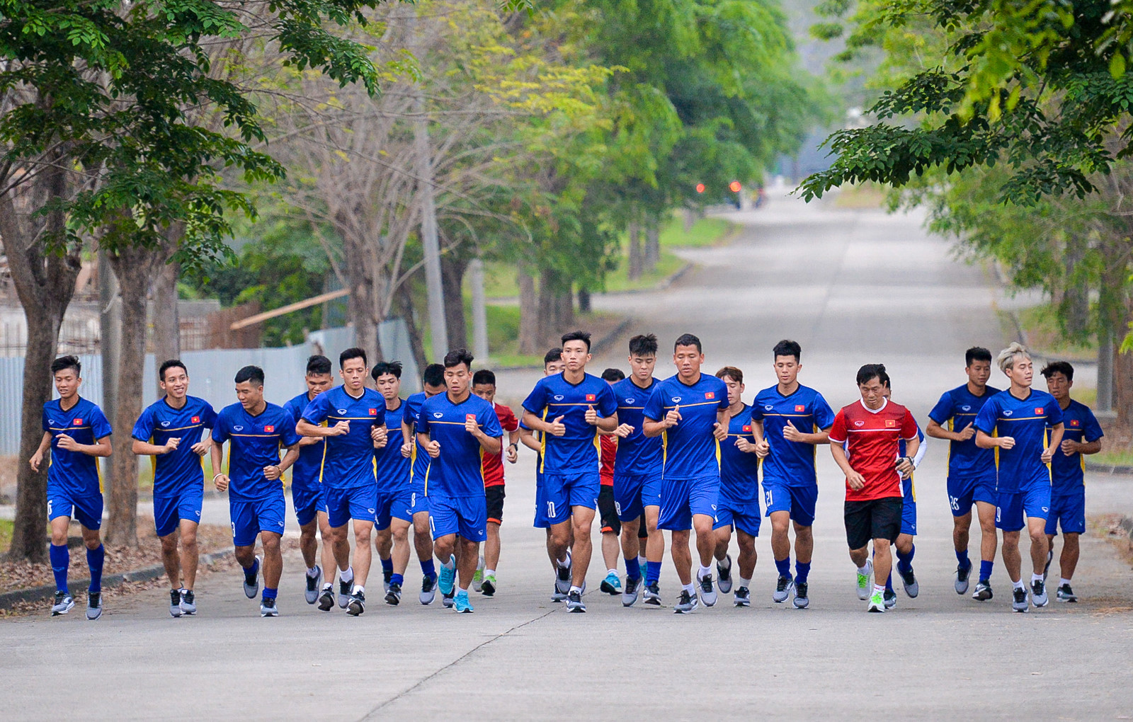 nhin lai mot nam dinh cao cua bong da viet nam