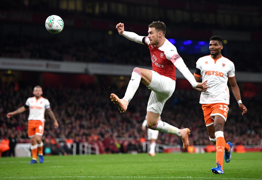 nhan dinh du doan dac biet tran arsenal vs tottenham 02h45 2012 tung bung sau tieng coi