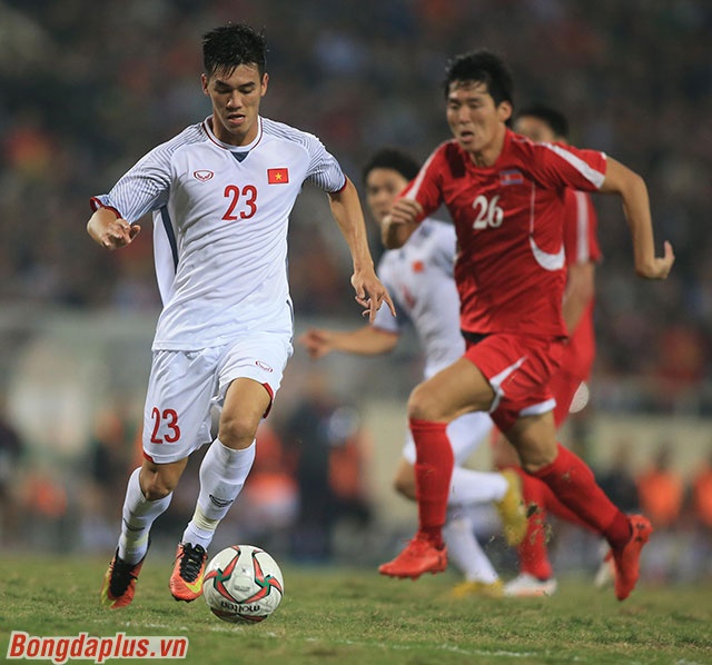 truc tiep bong da viet nam vs trieu tien hiep 2 cong phuong choc khe tien linh ghi ban my dinh ron ra
