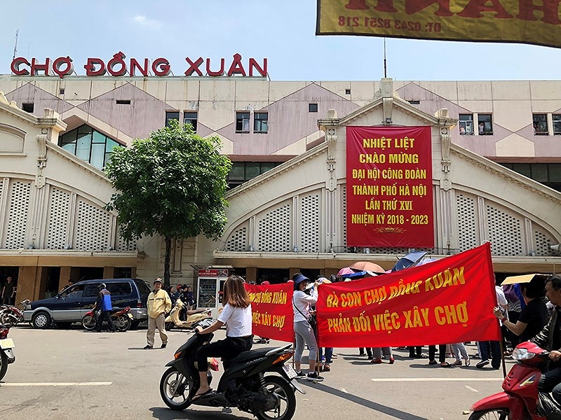 tieu thuong cang bang ron phan doi truoc tin don bien cho dong xuan thanh trung tam thuong mai