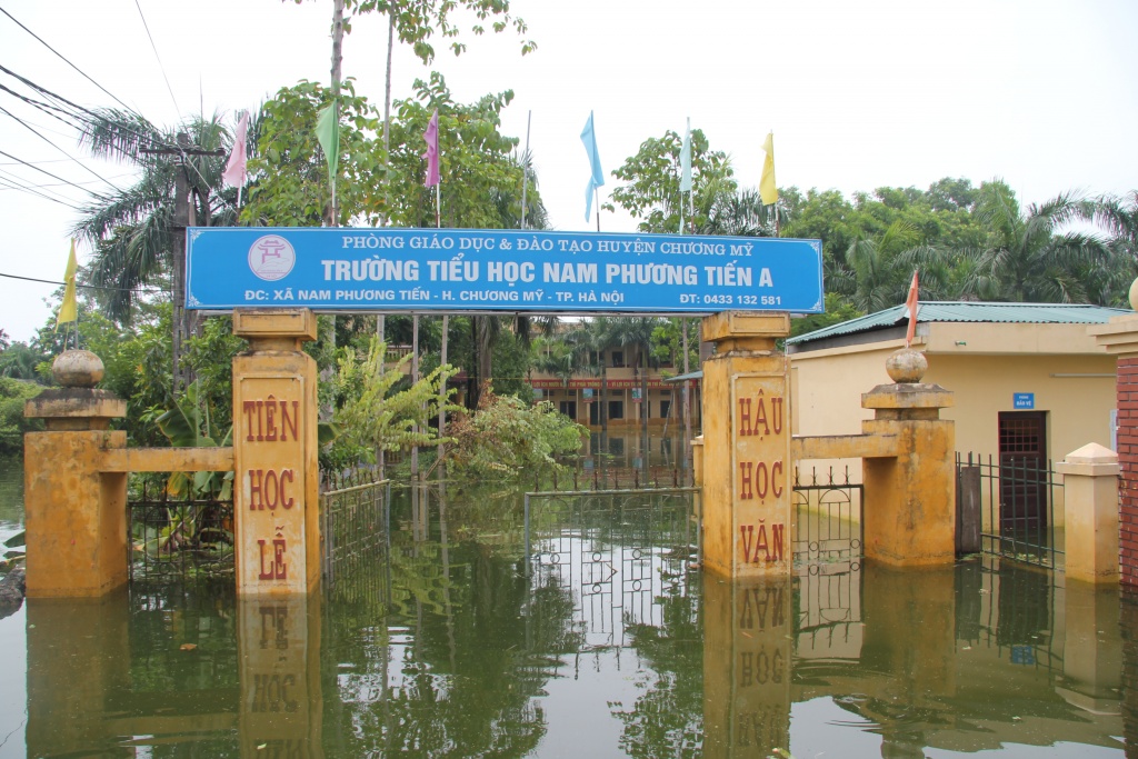 chuong my ha noi hoan ngay tuu truong vi nuoc lu