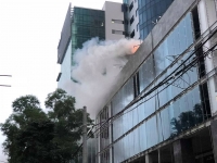 thanh tra giao thong bi tai xe grab tong khi dang lam nhiem vu