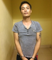 hai duong phat hien thi the nam thanh nien nam ven duong cung chiec o to bi bo lai