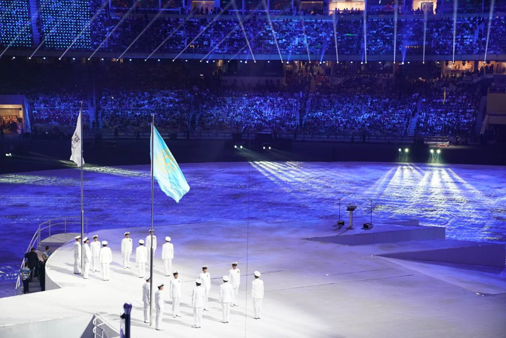 le khai mac sea games 29 an tuong duoi con mua xoi xa