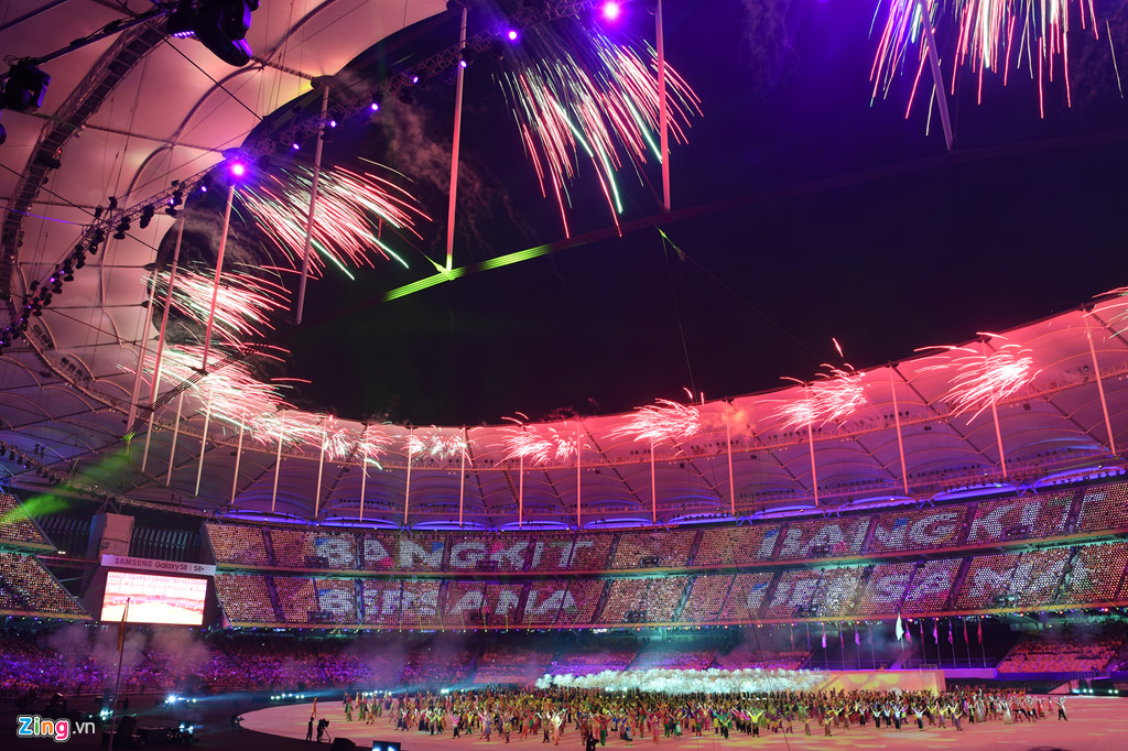 le khai mac sea games 29 an tuong duoi con mua xoi xa