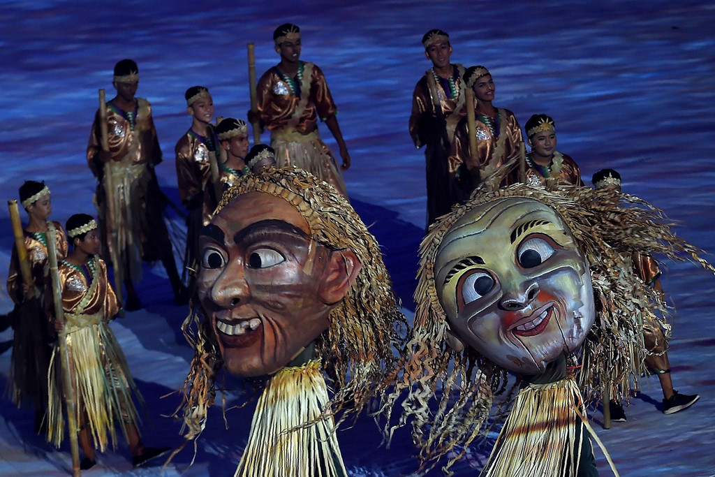 le khai mac sea games 29 an tuong duoi con mua xoi xa