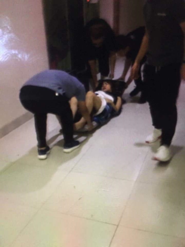 bi mac ket trong thang may 2 nguoi phai nhap vien