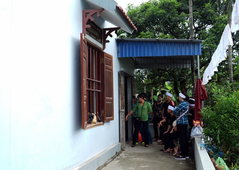 dam tang dam nuoc mat cua 4 ba chau bi sat hai o quang ninh