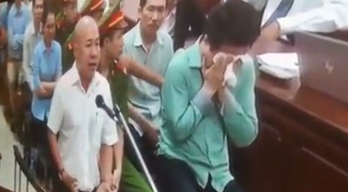 nghe tam tu cua cap duoi bi cao ha van tham bat khoc