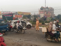 danh tinh cac nan nhan vu tai nan tau hoa dam o to