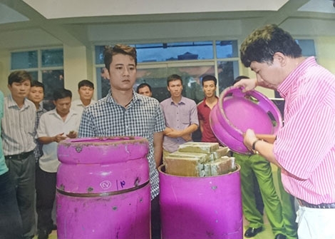 truy to 13 bi can buon ma tuy ma tuy xuyen quoc gia bang binh gas cong nghiep