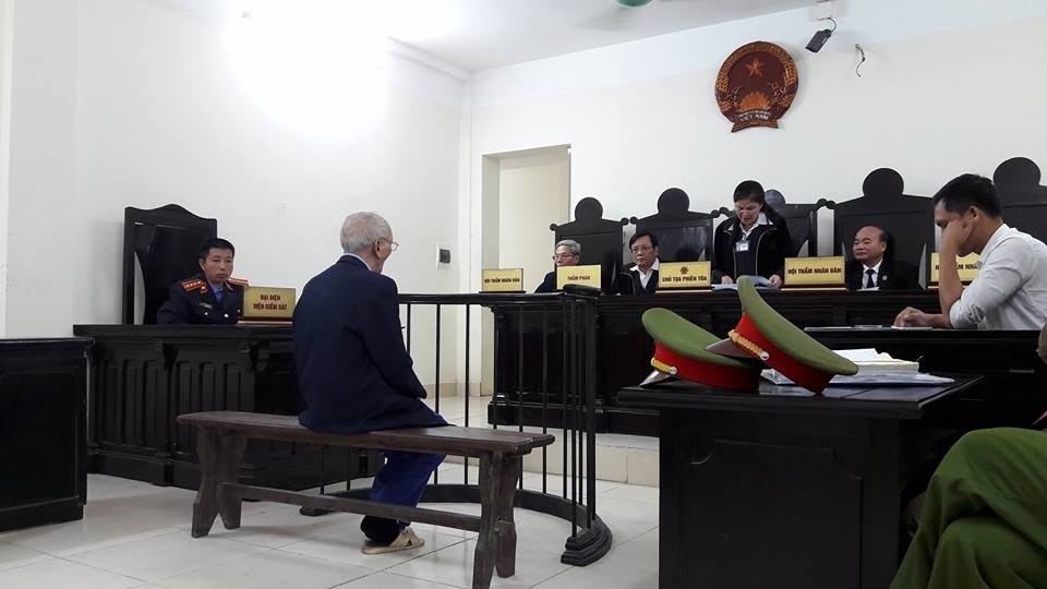 noi da nau thit cu ong 72 tuoi linh 18 nam tu