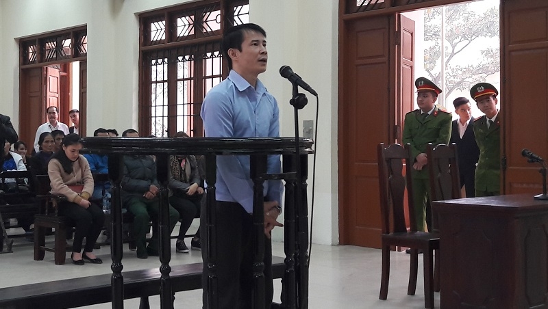 Toàn cảnh phiên xử tài xế lái xe Camry gây tai nạn liên hoàn toan canh phien xu tai xe lai xe camry gay tai nan lien hoan