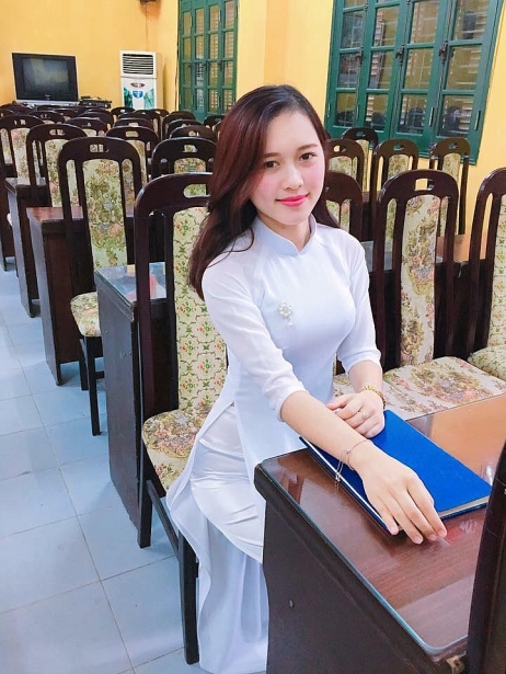 co giao tre xinh nhu hot girl rung rung chia se ve le khai giang dac biet