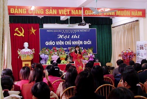 de nghi bo xoa bo cuoc thi giao vien chu nhiem gioi