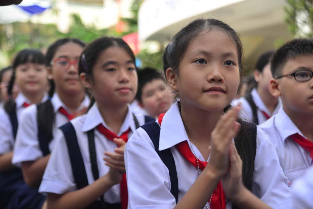 tu viec truong luong the vinh hoc sinh phan ung ve hinh phat viet ban kiem diem