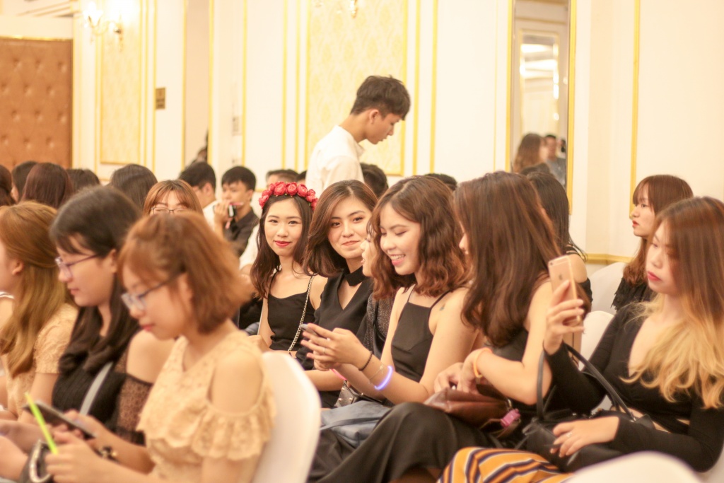 dem nhac escala chao tan sinh vien truong bao tron ven tung cam xuc
