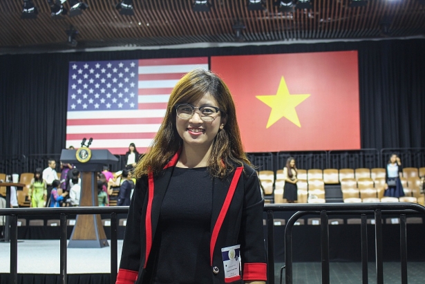 nu sinh viet gianh giai thuong nu lanh dao tien phong khoi nghiep