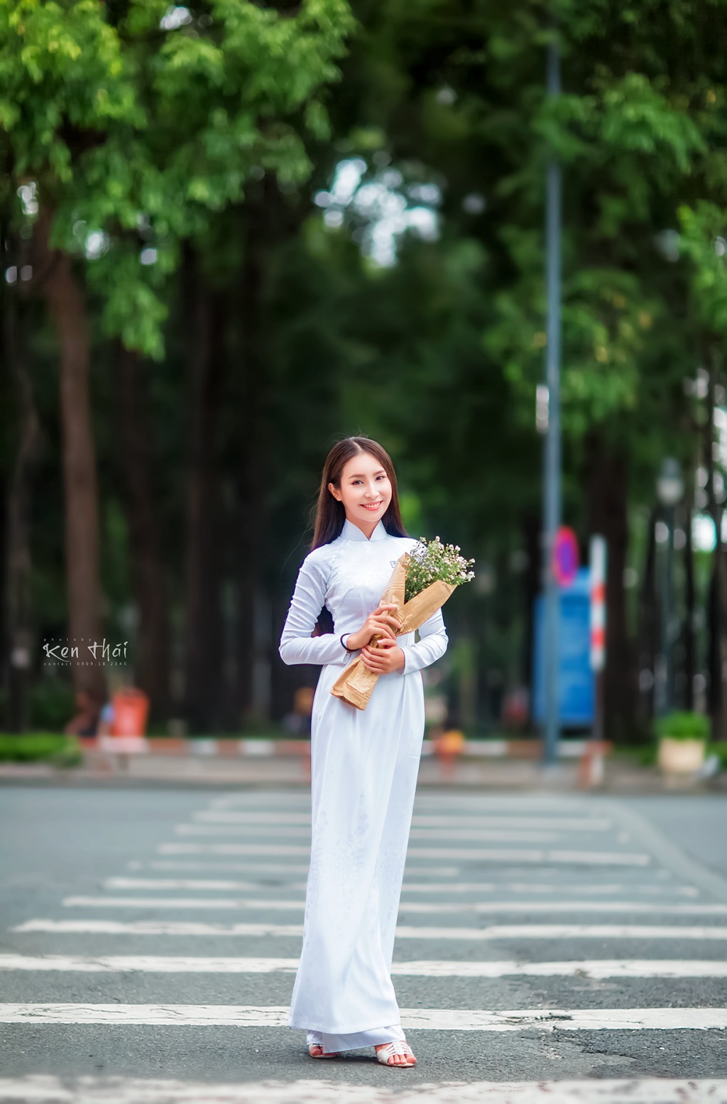nu sinh mang 3 dong mau gay thuong nho