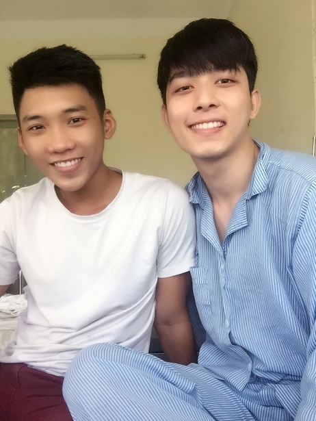cap doi ban than o sai gon khien dan mang do am am vi qua de thuong
