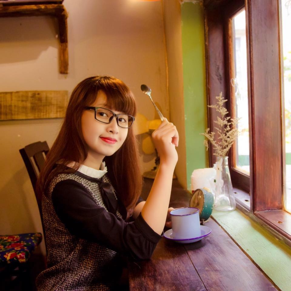 nu giao vien xinh tre nhu hoc sinh cap 2 duoc me chong thuong yeu khien ai cung ghen ti