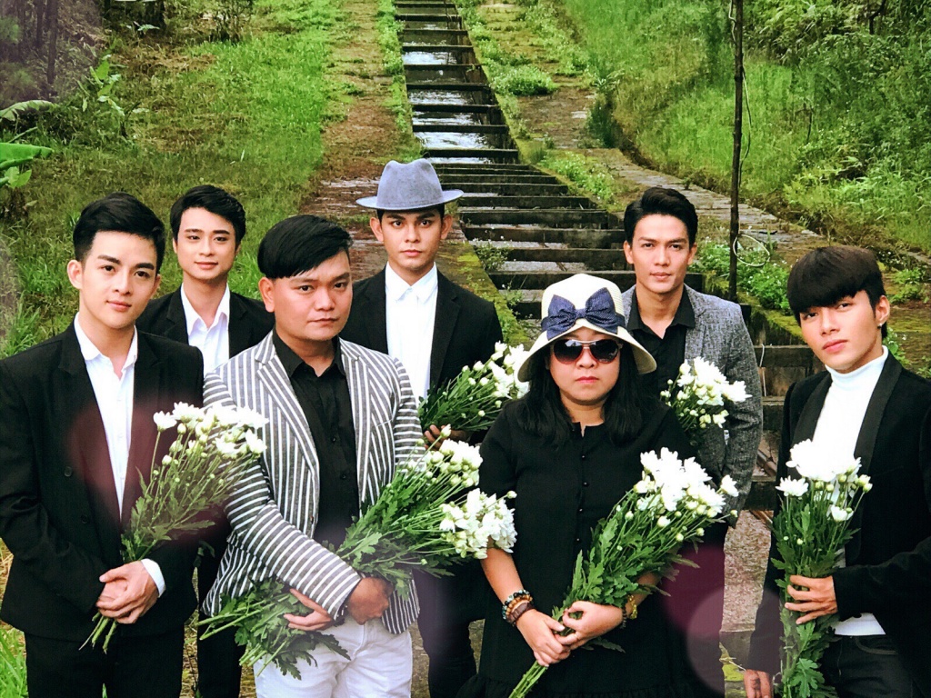 dien vien tre kang pham trai long ve chuyen duoc dong phim vi la nguoi yeu dao dien