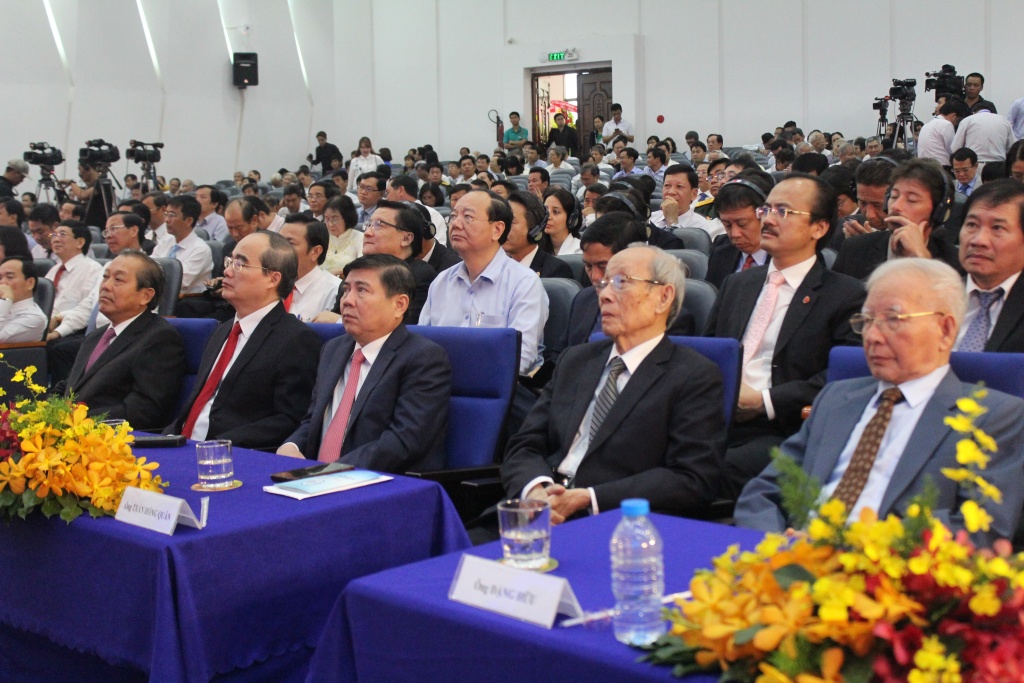 dh bach khoa tphcm ki niem 60 nam thanh lap