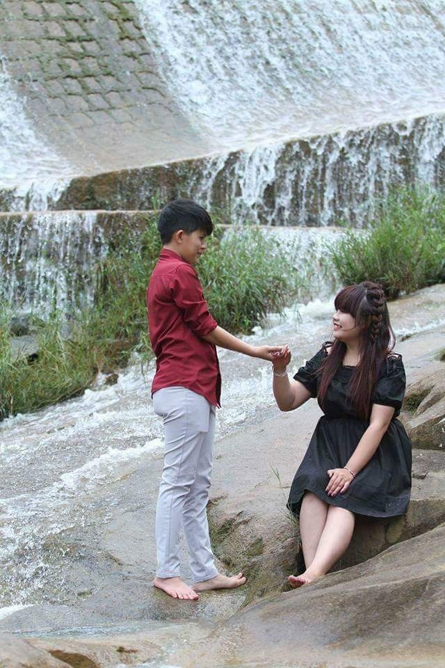 bo anh cuoi ta phai long nhau ngot ngao cua cap doi dong tinh nu 9x