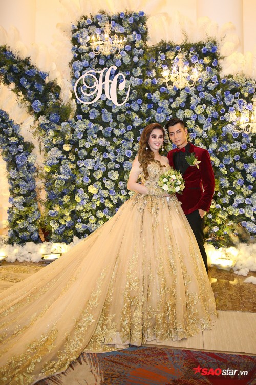 can canh khong gian tiec cuoi hon 1 ty dong cua lam khanh chi ben ong xa kem 8 tuoi