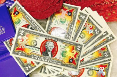 to 2 usd li xi hinh con cho hut khach dip tet nguyen dan 2018