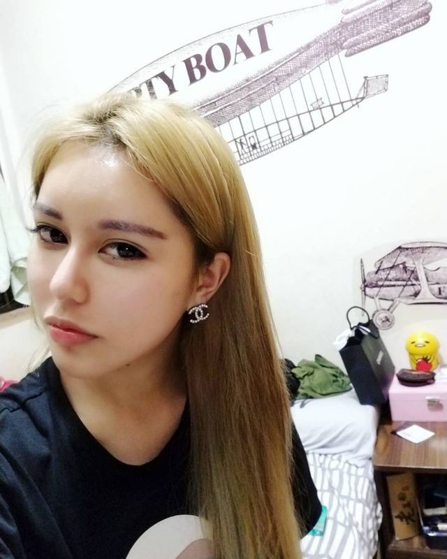 hotgirl thuc hien hon 30 cuoc phau thuat tham my de lam hai long ban trai nhung cai ket khong ngo