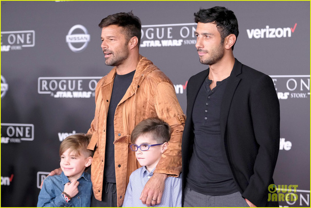 so su nghiep tieu tan ricky martin lung khung cong khai minh la nguoi dong tinh