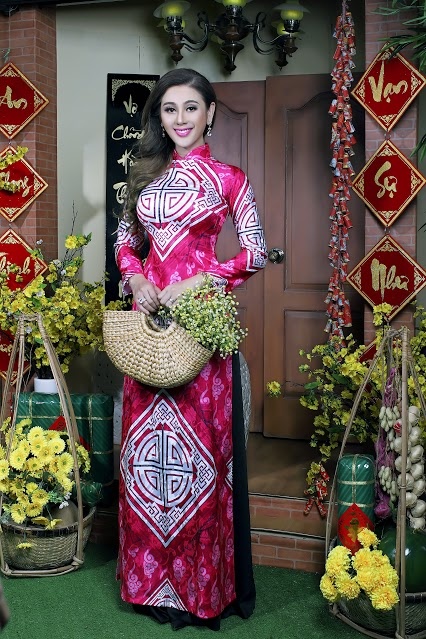 lam khanh chi dep e ap ben chong dien trai trong bo anh moi