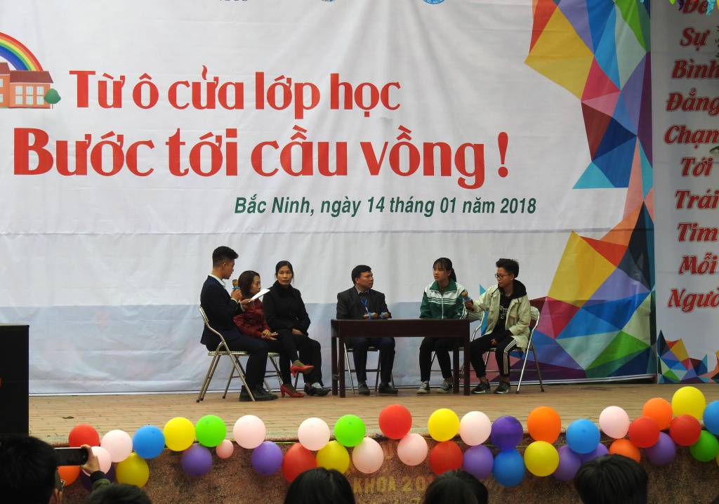 hoc sinh lgbtq chiu hau qua nang ne ve tam ly trong moi truong hoc duong