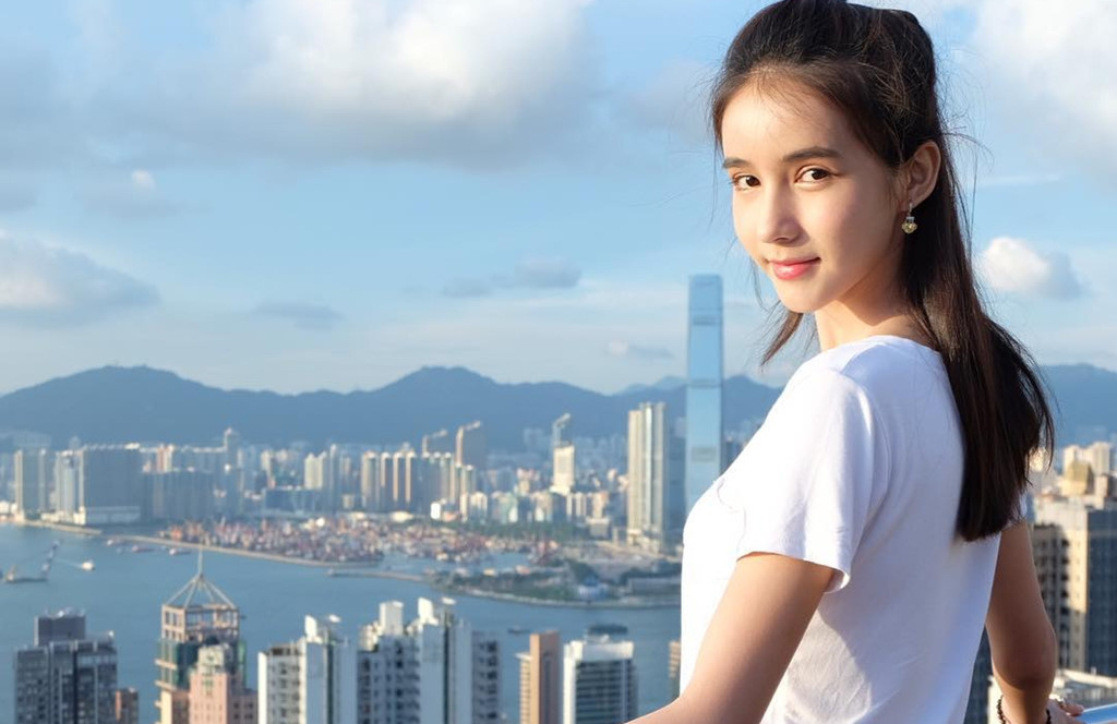 nhan sac xinh dep cua nu hoang chuyen gioi thai lan sau gan 2 nam