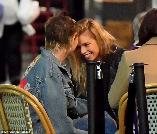 kristen stewart hanh phuc ben nguoi tinh dong gioi