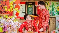 Cặp đồng tính đón Tết: 'Yêu xa, tụi mình mỗi năm đón Tết một nhà để cân bằng hòa khí 2 bên gia đình'