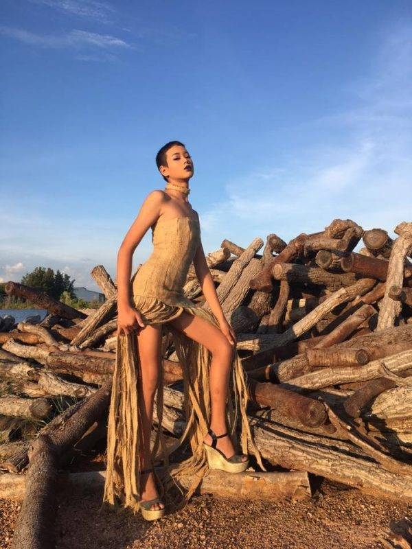bo suu tap thoi trang co 1 0 2 cua dan sieu mau phien ban thai lan gay sot cu dan mang