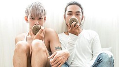 'Phát hờn' với bộ ảnh tình yêu của cặp đồng tính nam