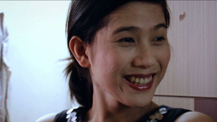 phim ve nguoi chuyen gioi di tim phong tru rap 2 tuan o phap