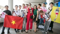 phat hon voi loat anh ngot ngao cua cap my nam dong tinh noi tieng mang xa hoi