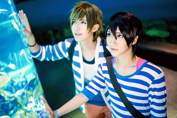 phat hon voi loat anh ngot ngao cua cap my nam dong tinh noi tieng mang xa hoi