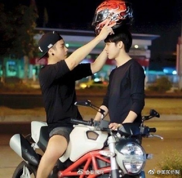 cap doi dong tinh dang yeu nhat thai lan khien ca the gioi tan chay vi su ngot ngao