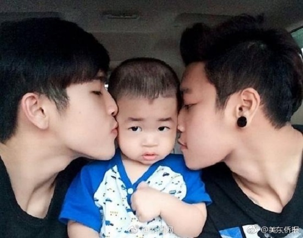 cap doi dong tinh dang yeu nhat thai lan khien ca the gioi tan chay vi su ngot ngao