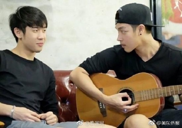 cap doi dong tinh dang yeu nhat thai lan khien ca the gioi tan chay vi su ngot ngao