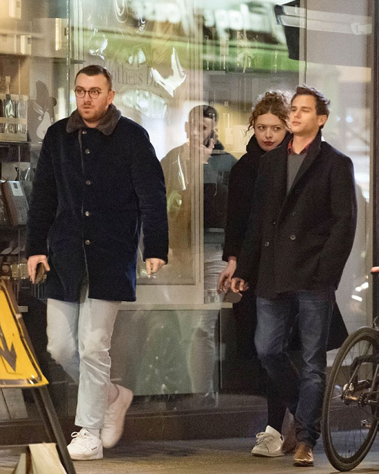 sam smith hon nguoi tinh dong gioi cuong nhiet tren pho
