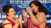 huong giang idol tu tin khoe tieng anh troi chay tai hoa hau chuyen gioi quoc te 2018