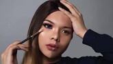 9X trang điểm biến hóa từ nam thành nữ khiến nhiều người bất ngờ