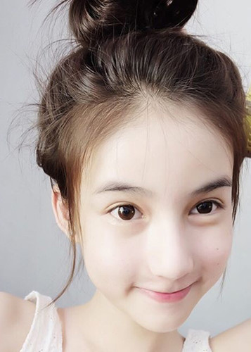 do mat moc dan thi sinh hoa hau chuyen gioi quoc te 2018