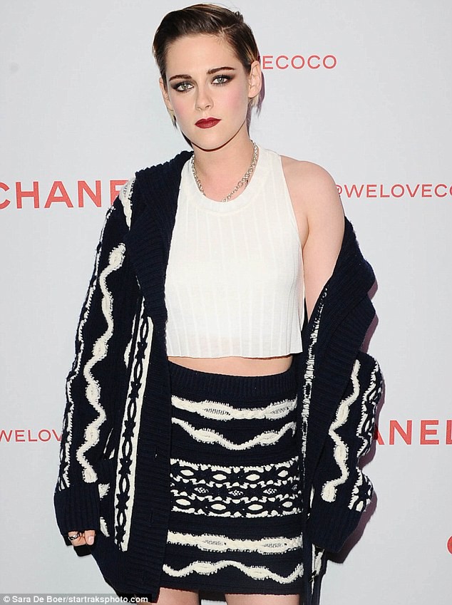 kristen stewart du su kien cung nguoi tinh dong tinh